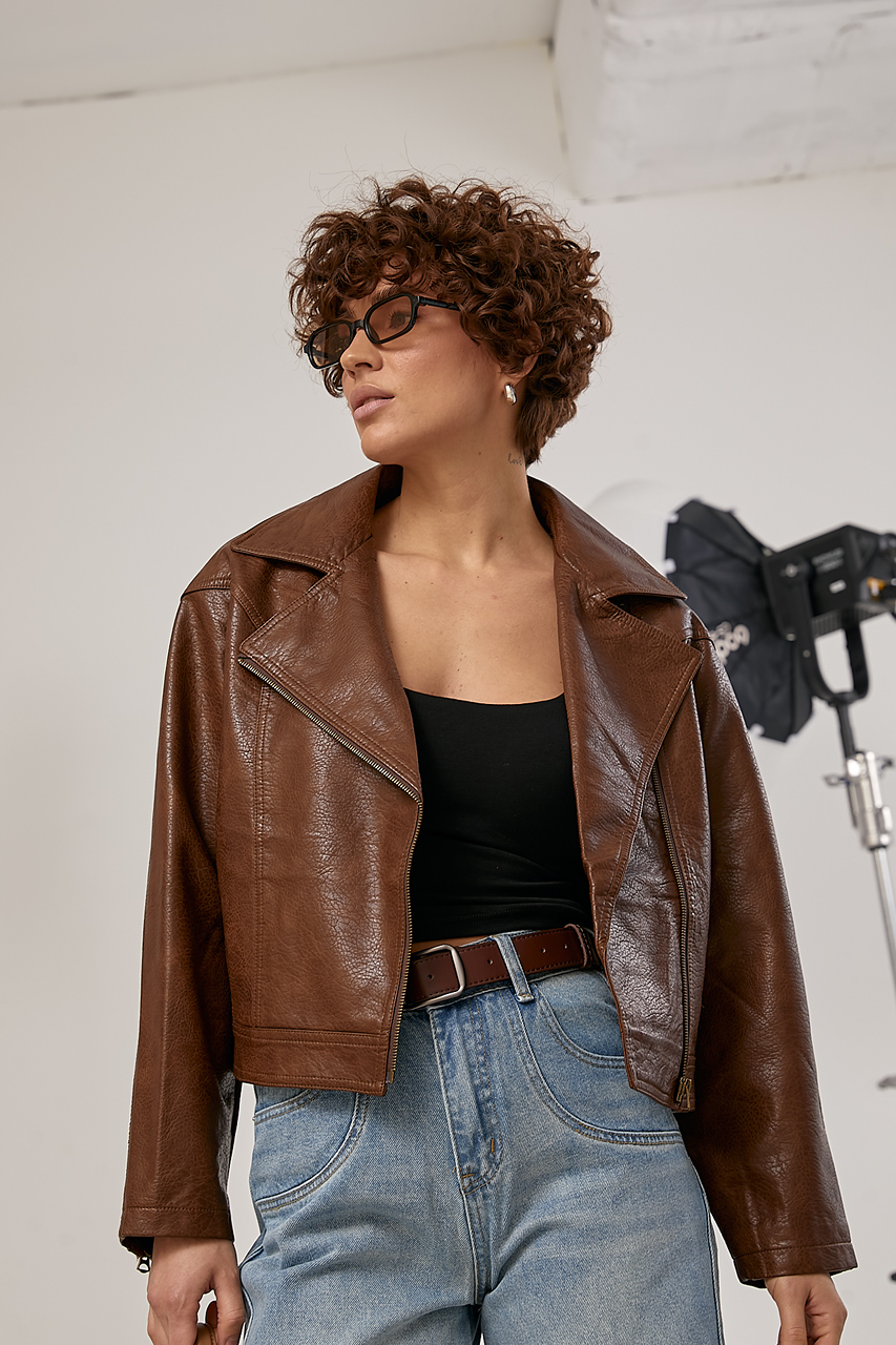 Стильная кожаная куртка