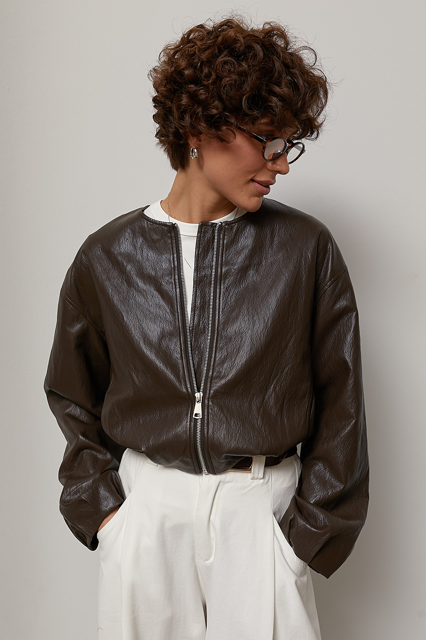 короткая кожаная куртка женская