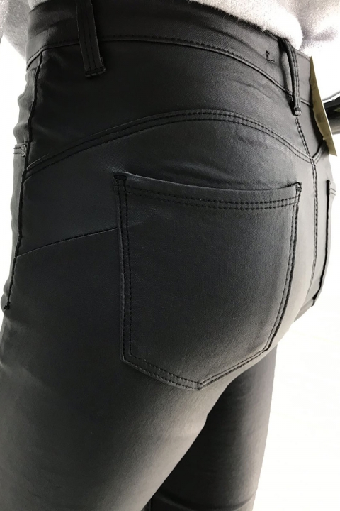 Фото 4 модели jb090 Утепленные джинсы-скинни под кожу GOODIES - чорний