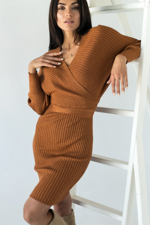 Платье облегающее с глубоким V-образным вырезом и спущенными плечами - 30593 - купить в Украине | Интернет магазин LUREX