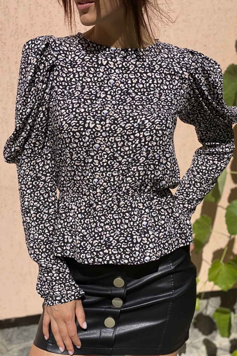 Блуза с акцентированными плечами и молниями на рукавах - 9867 - купить в Украине | Интернет магазин LUREX