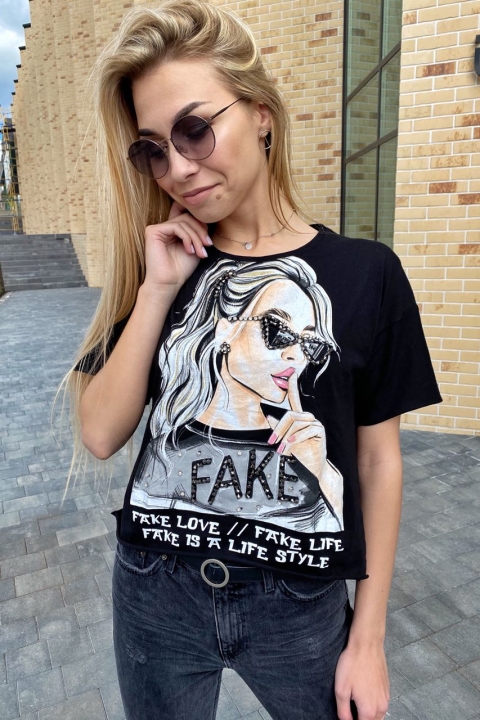 Короткая футболка женская с принтом и вышивкой бусинами - 3997 - купить в Украине | Интернет магазин LUREX