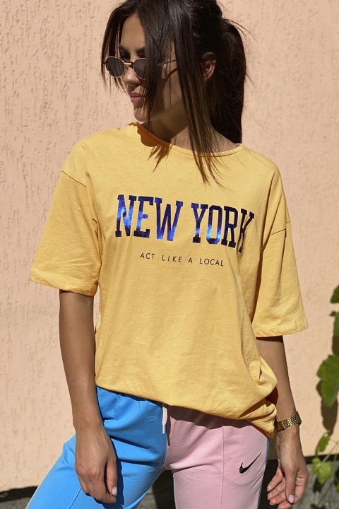 Стильна футболка з написом NEW YORK