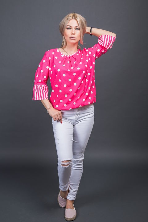 Фото 5 модели L0005 Летняя блуза в гороховый принт - рожевий