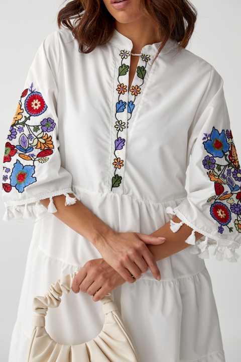 Жіноча сукня з вишивкою та волани - 2588 - купити в Україні | Інтернет магазин LUREX