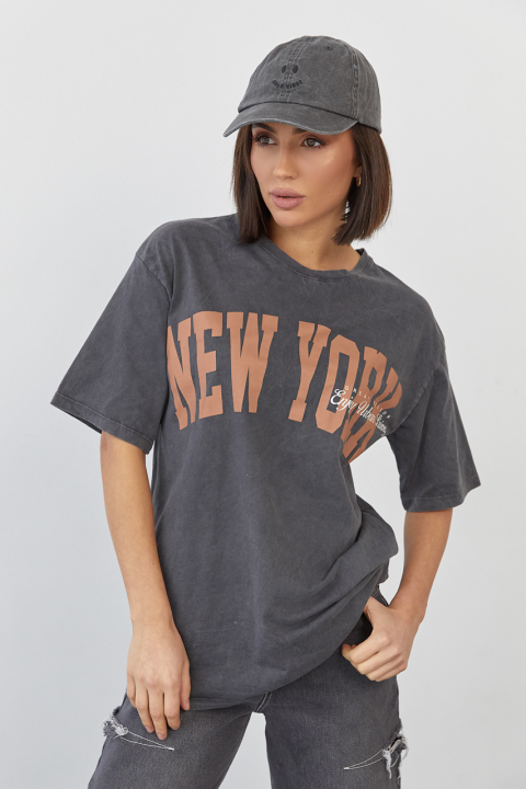 Трикотажна футболка з написом New York