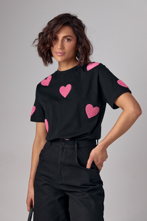 Жіноча трикотажна футболка з сердечками