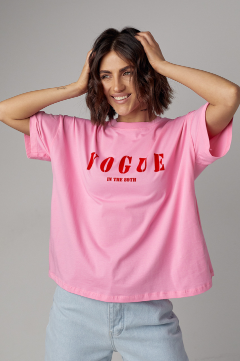 Жіноча футболка oversize з написом Vogue