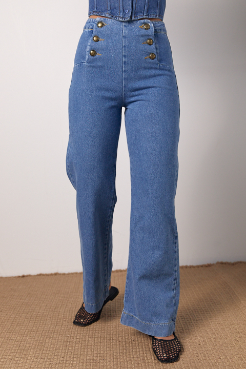 Жіночі джинси з ґудзиками спереду