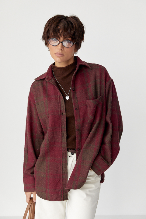 Теплая рубашка в клетку с накладным карманом