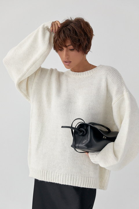 Вязаная однотонная кофта с рукавами-фонариками