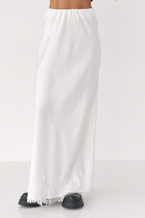 Сатиновая юбка с кружевом