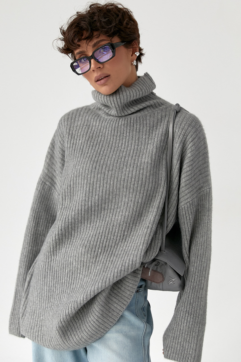 Тепла в'язана туніка в рубчик