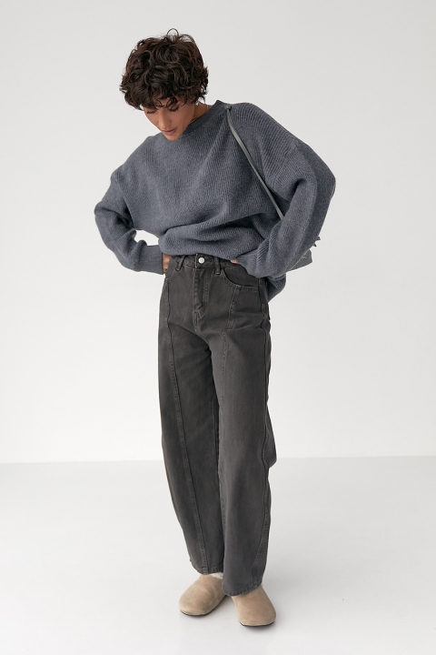 В'язана тепла однотонна кофта