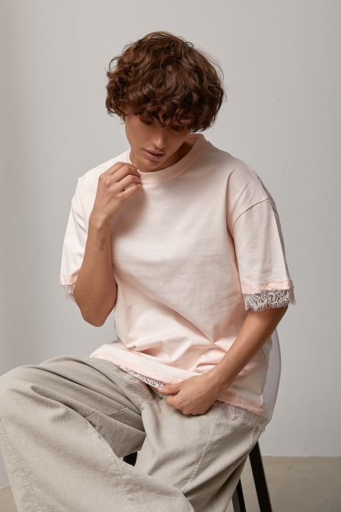 Оверсайз футболка із мереживом