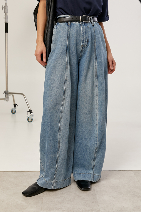 Широкие джинсы Baggy с декоративными швами спереди