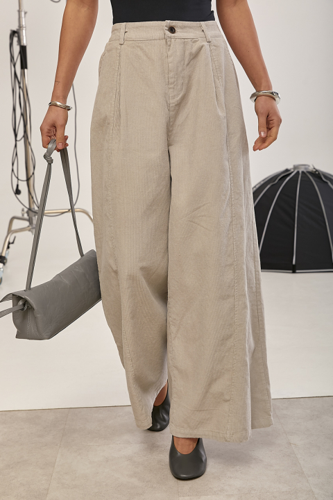 Вельветові короткі широкі штани