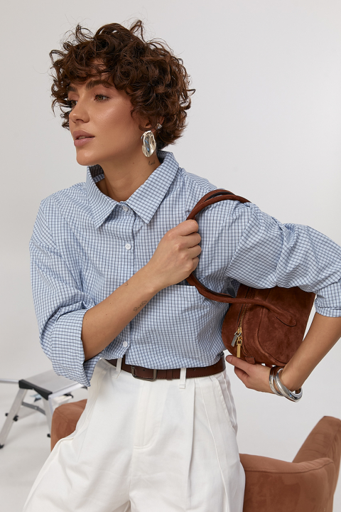 Класична сорочка на ґудзиках у дрібну клітинку