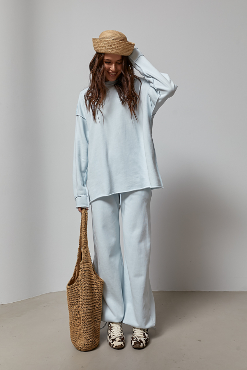 Вільний спортивний костюм зі світшотом і штанами