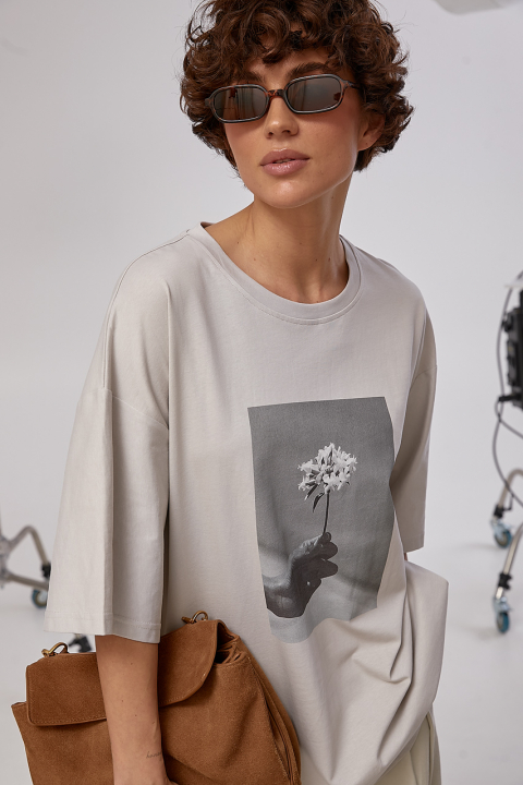 Оверсайз футболка с принтом