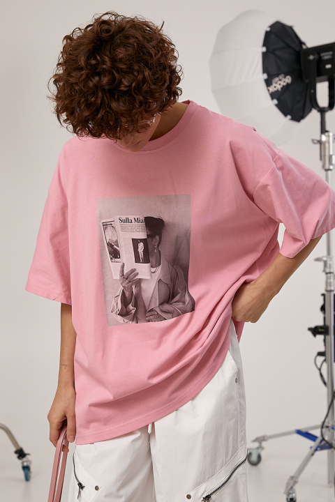 Жіноча футболка оверсайз із принтом