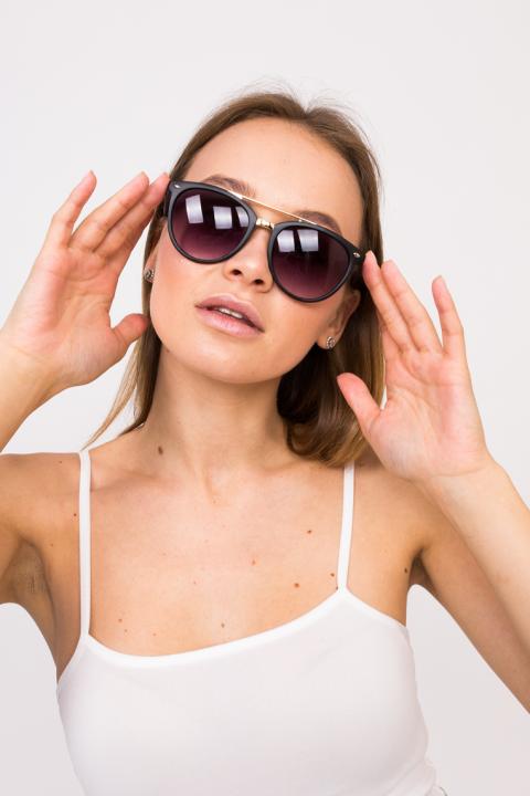Фото 1 модели 5001-02 Стильные солнцезащитные очки LUREX - чорний
