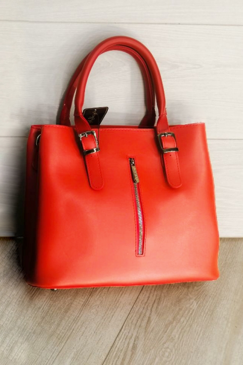 Фото 1 модели 111 Модная женская сумка с передним карманом Luck Sherrys - красная