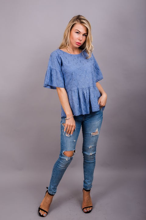 Фото 3 модели 7563 Хлопковая блуза с цветочной вышивкой LUREX - голубая